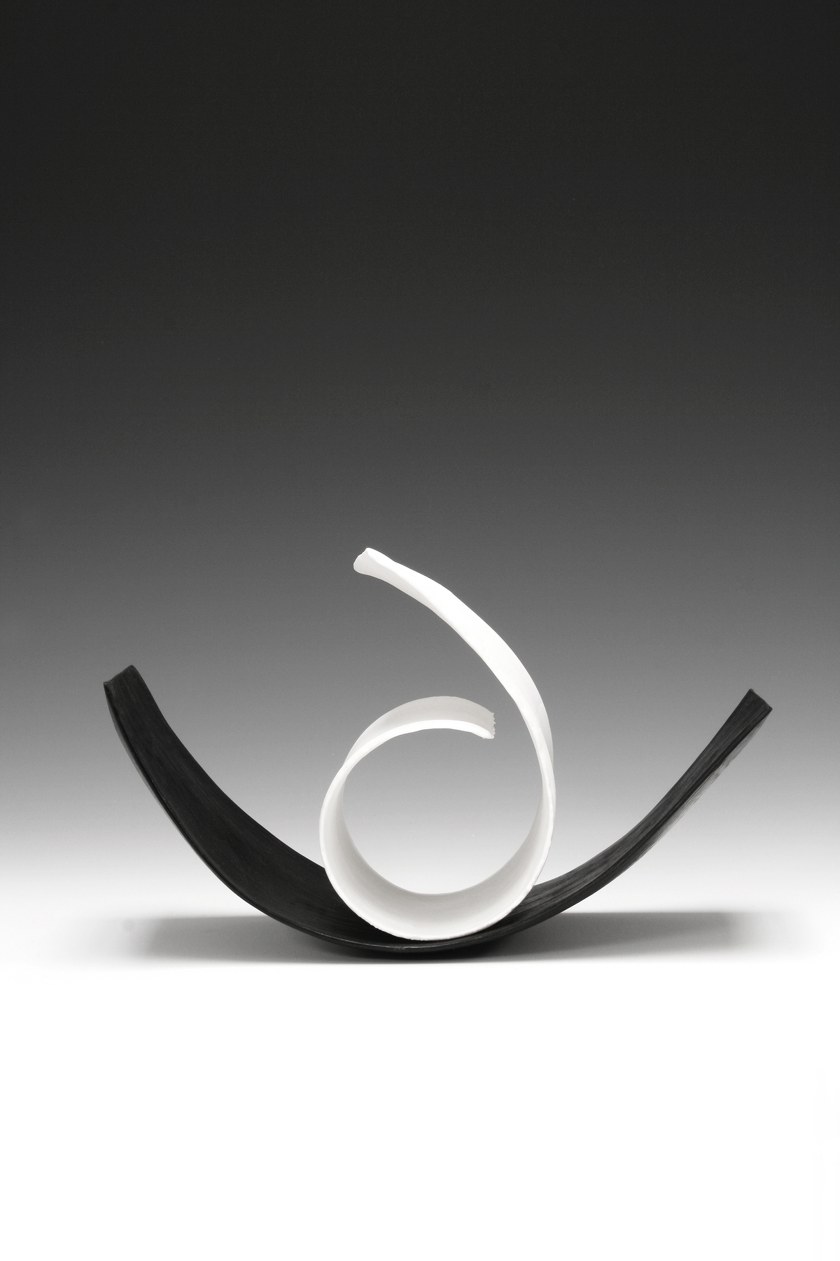 Titania Henderson, Untitled 16, 2005, porcelain, 16.0 x 25.0 x 12.0 cm, NGV Collection.