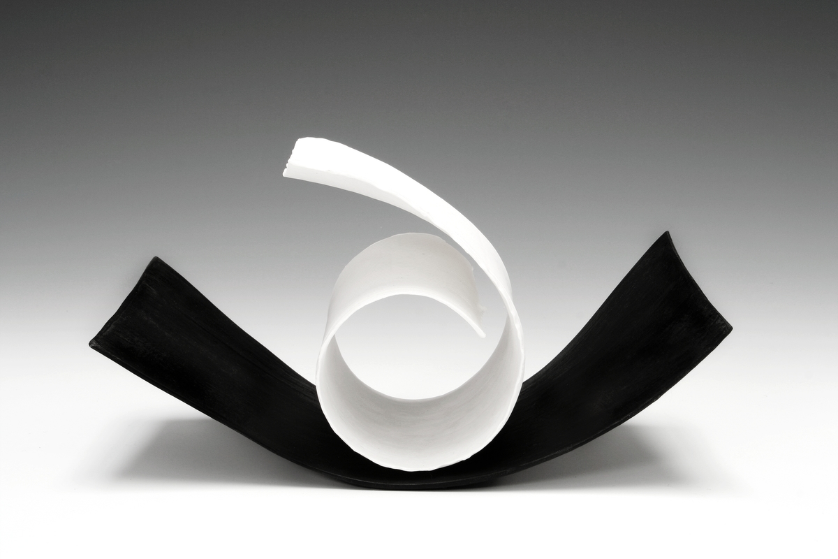 Titania Henderson, Untitled 17, 2005, French Limoges porcelain and bone china, 13.0 x 24.0 x 12.0 cm, private collection.